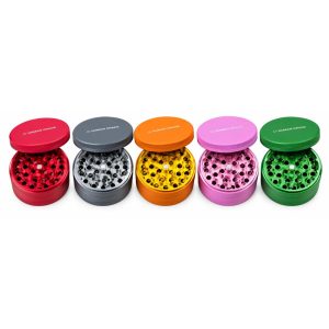 Human Grade 4 Piece Aluminum W Rubber Grinder open